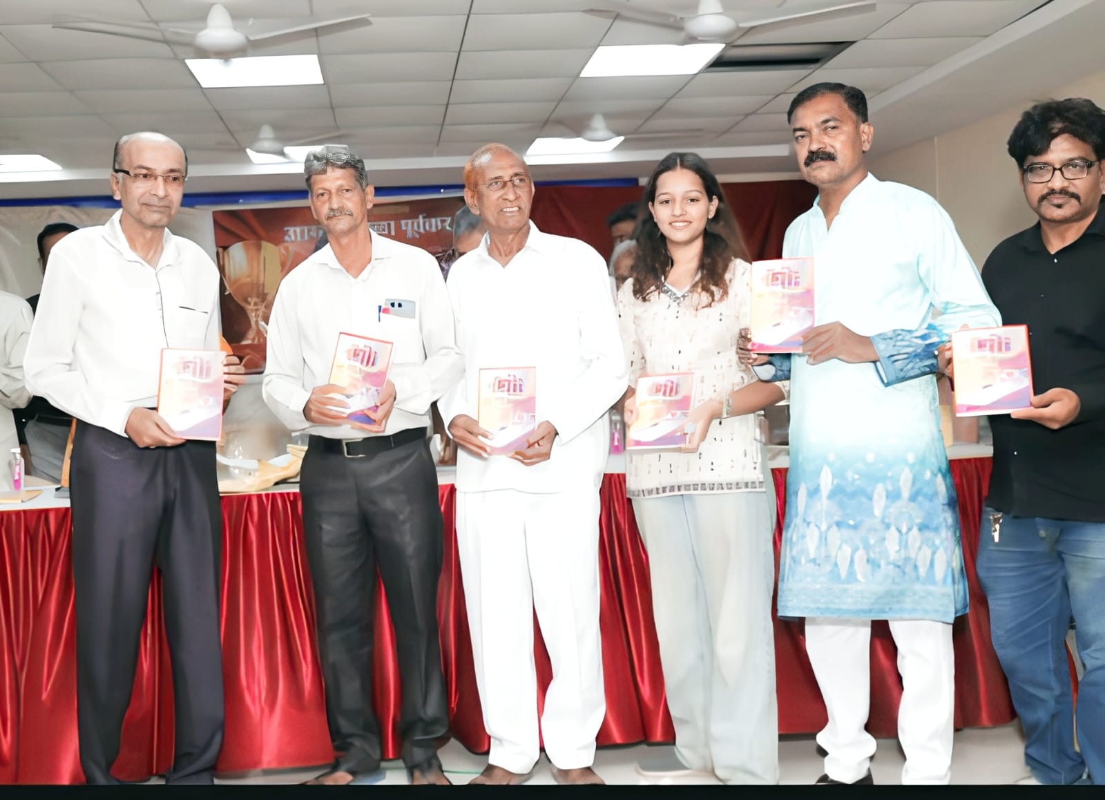 बेंजो- सूर ताल आयुष्याचे ” या चौथ्या पुस्तकाचे मोठ्या उत्साहात प्रकाशन